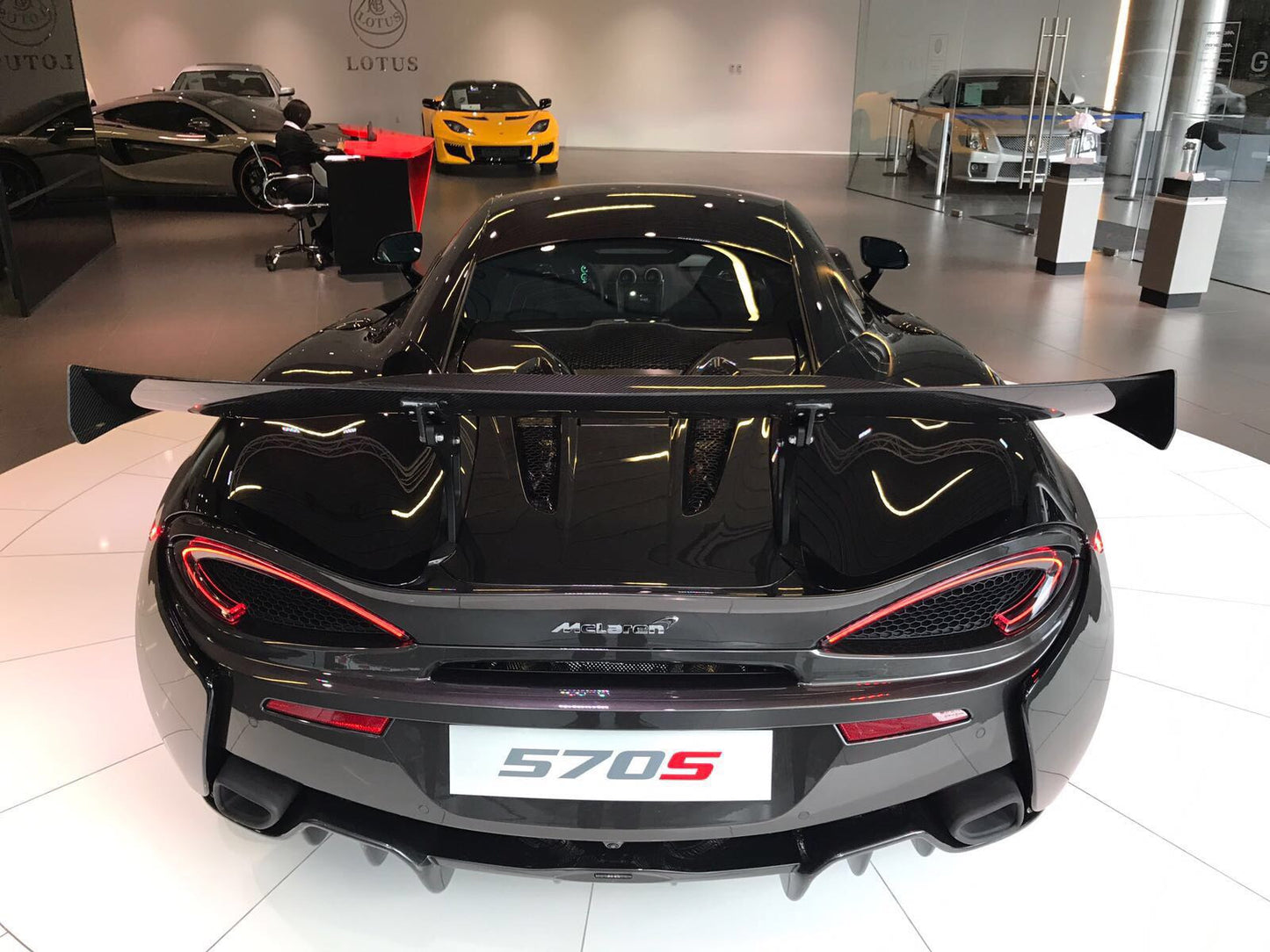 VR Aero Carbon Fiber Rear Spoiler 67 Inch McLaren 570S | 570GT | 570S Spider